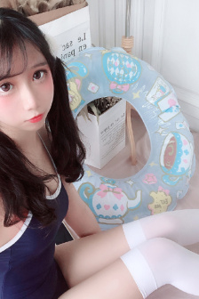 女兵俘虏营完整版电影免费观看
